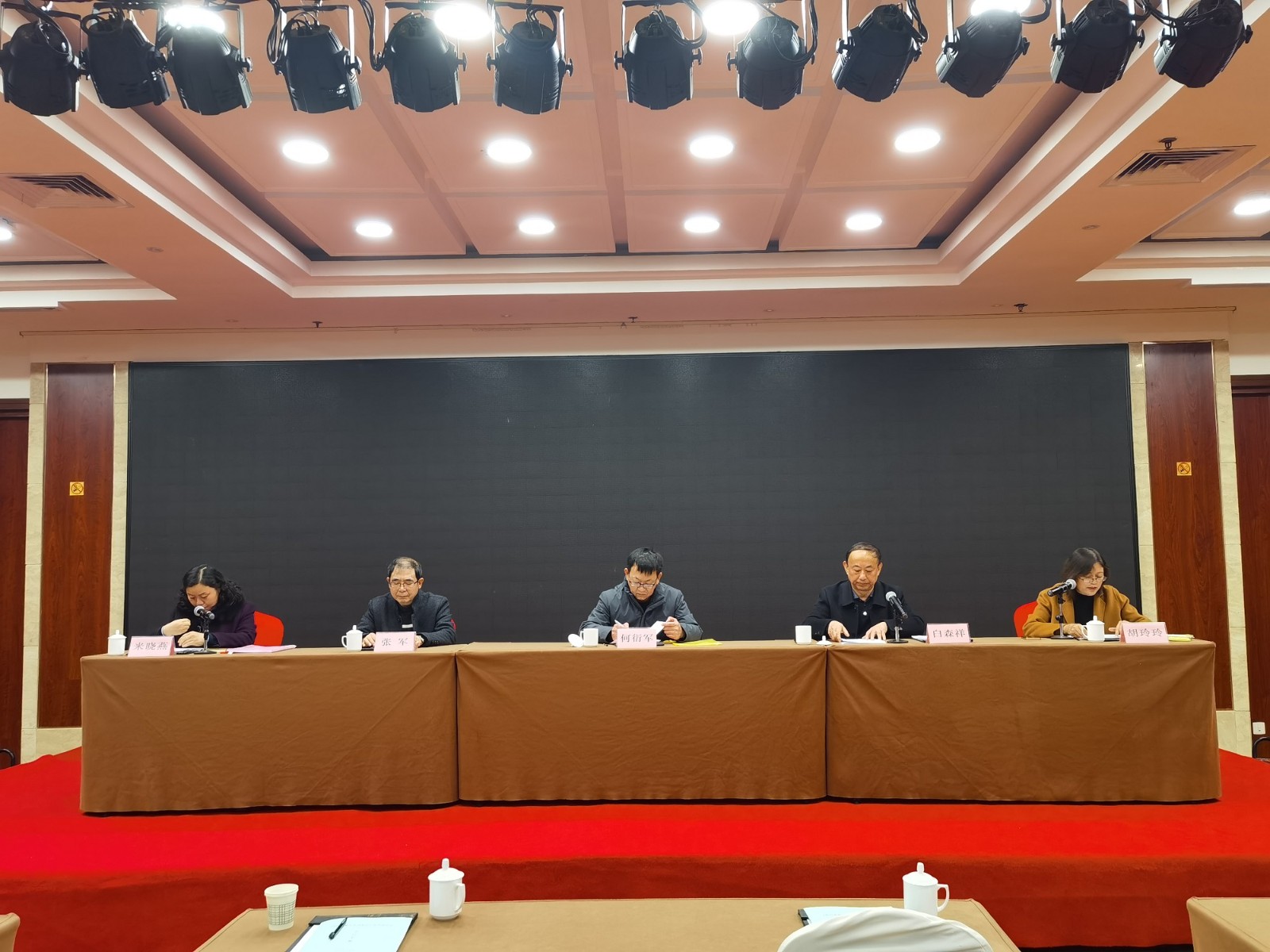 1677808821525719.jpg 1677808821525719.jpg