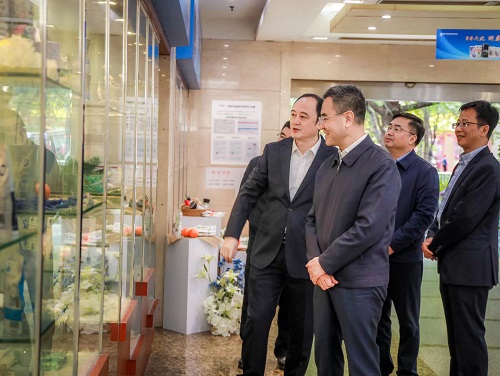 1681355598970460.jpg 1ee9fc69-6d60-4240-af6c-ef606b3e8747.jpg